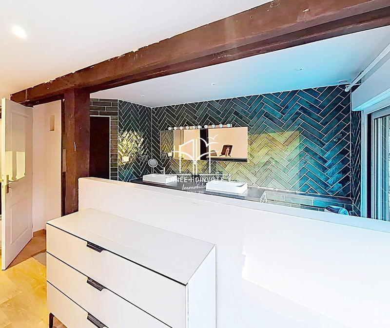 Maison ancienne - 208 m² - 5 pièces