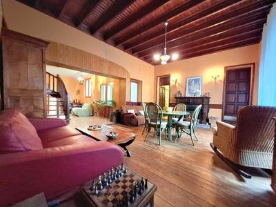 Maison - 170 m² - 5 pièces