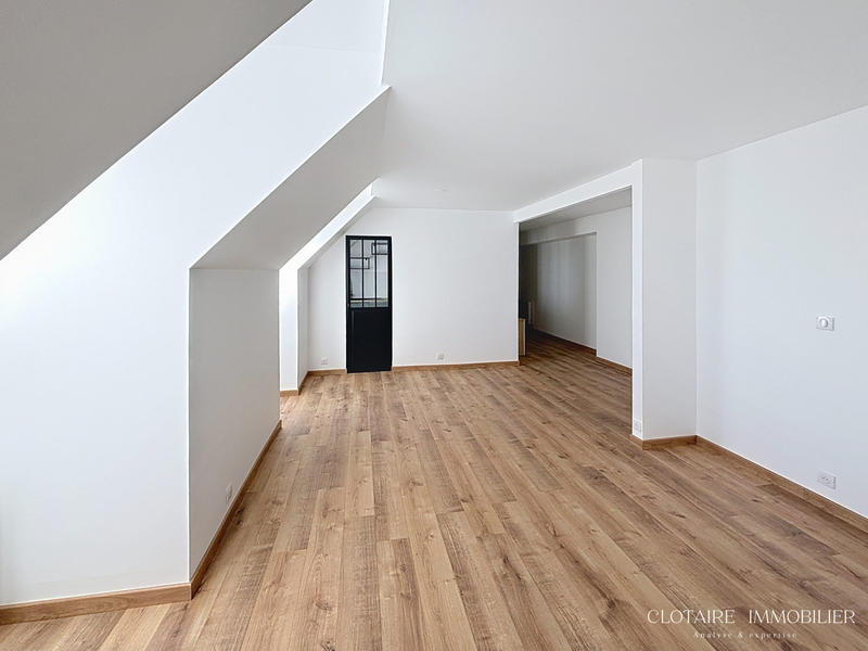 Appartement - 96 m² - 5 pièces