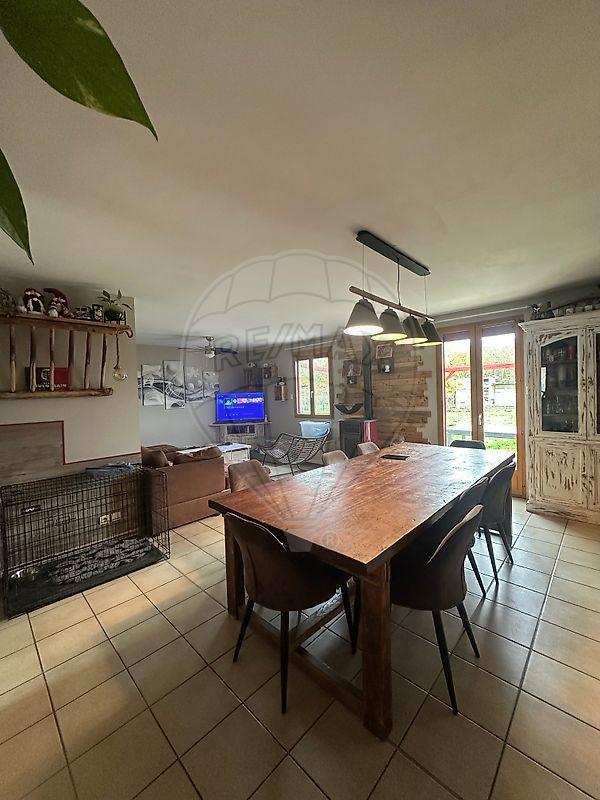 Maison - 91 m² - 4 pièces