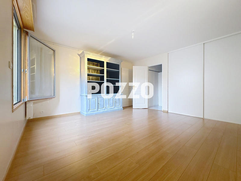 Appartement - 96 m² - 3 pièces