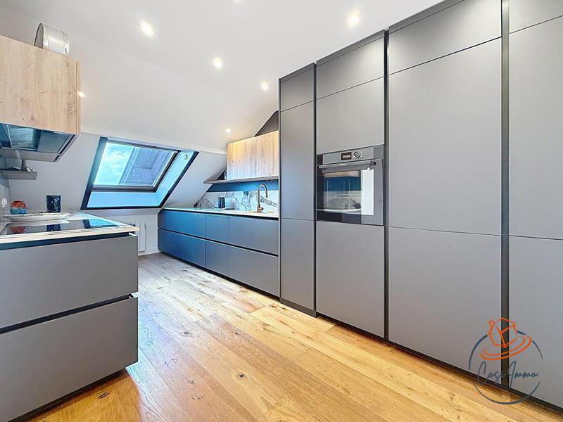 Appartement - 200 m² - 5 pièces