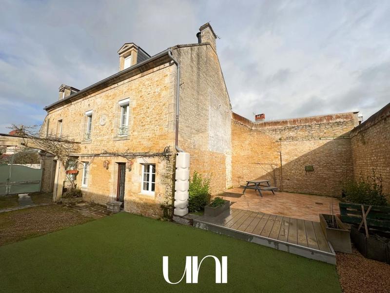 Maison - 190 m² - 7 pièces