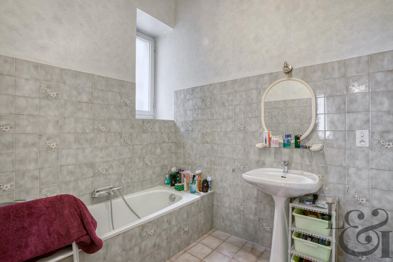 Maison - 168 m² - 6 pièces