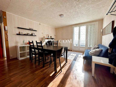 Appartement - 72 m² - 4 pièces