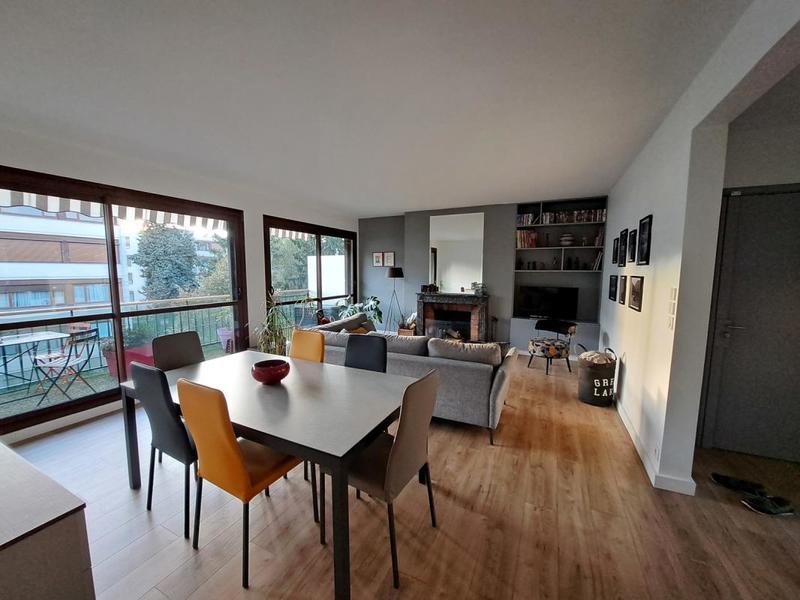 Appartement - 120 m² - 5 pièces