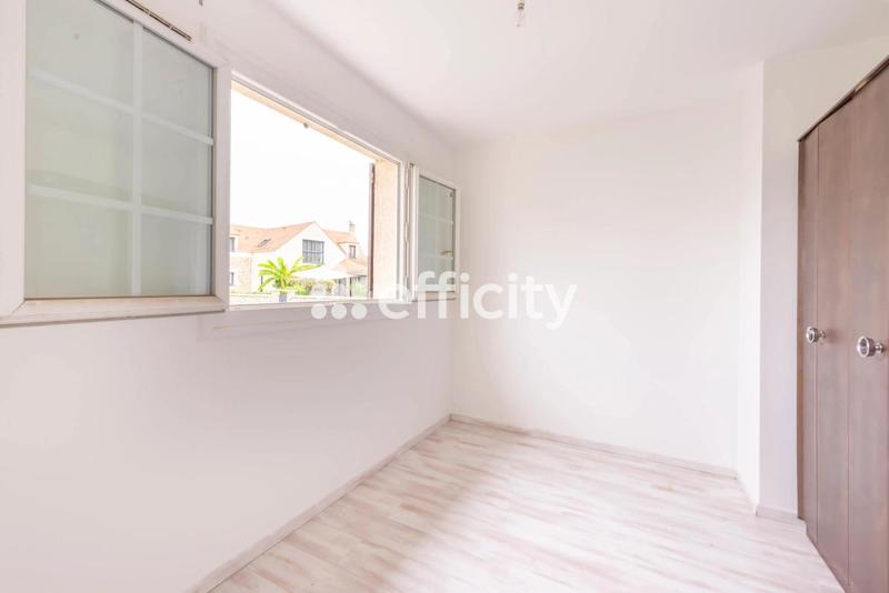 Pavillon - 150 m² - 6 pièces