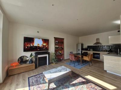 Appartement - 80 m² - 3 pièces