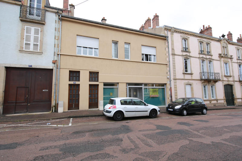 Immeuble - 260 m² - 5 pièces