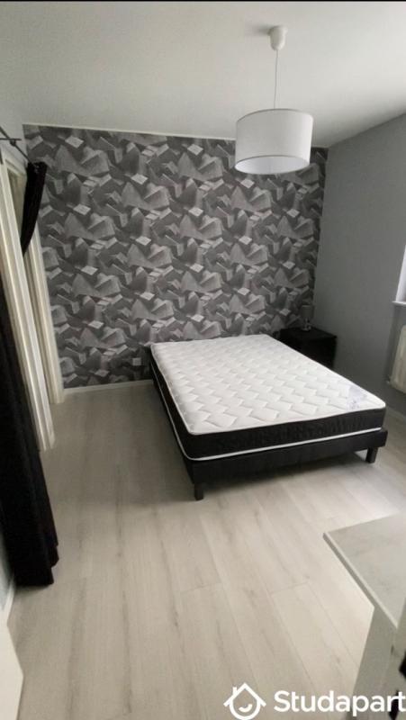 Chambre - 12 m² - 1 pièce