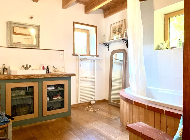 Maison - 110 m² - 4 pièces