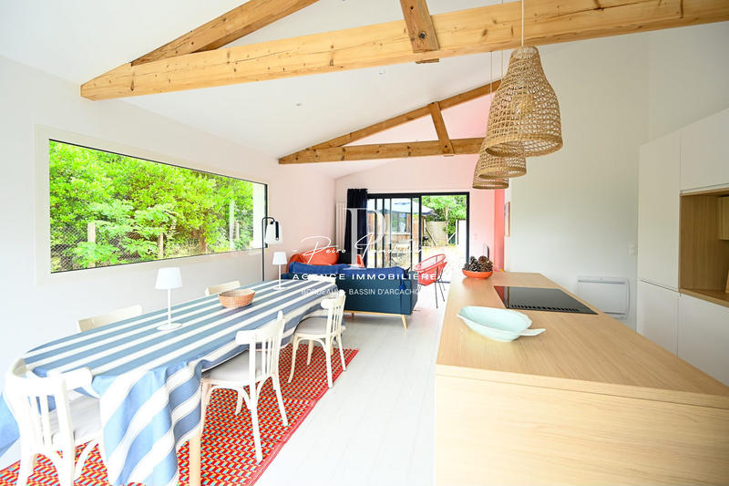 Maison - 95 m² - 5 pièces