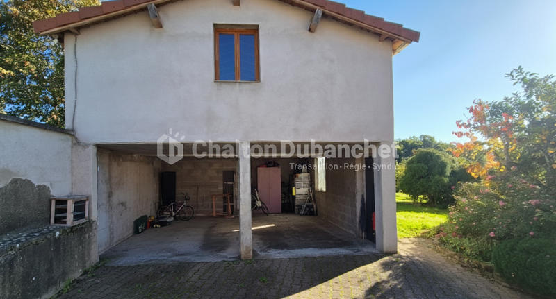 Maison - 215 m² - 10 pièces