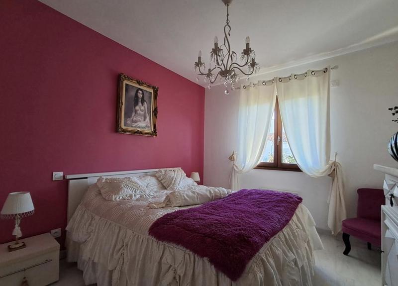 Maison - 93 m² - 4 pièces