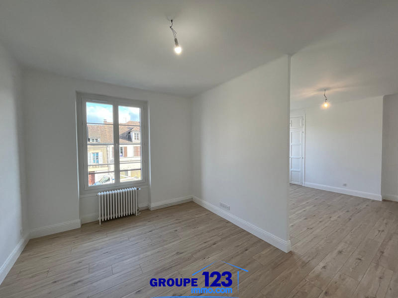 Appartement - 97 m² - 4 pièces