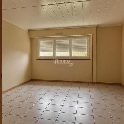Appartement - 90 m² - 4 pièces