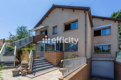 Maison - 497 m² - 9 pièces