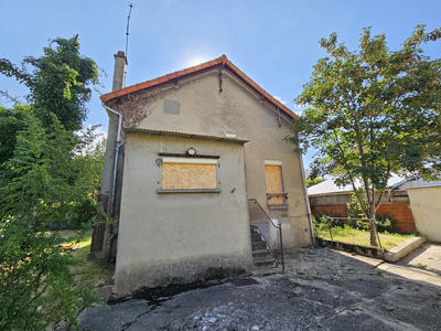 Maison - 105 m² - 5 pièces