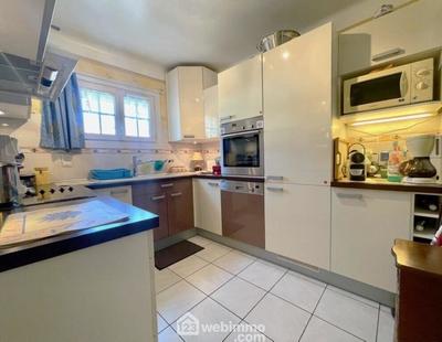 Maison - 63 m² - 63 pièces