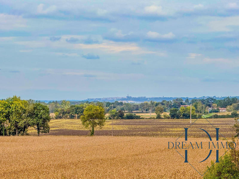 Maison - 204 m² - 8 pièces