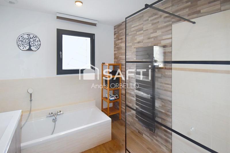 Maison - 150 m² - 5 pièces