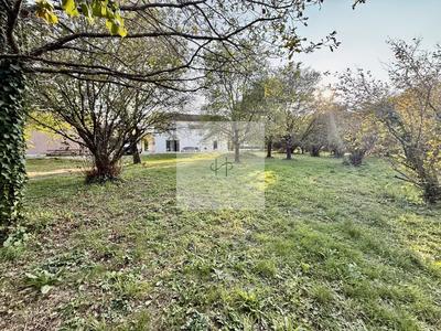 Maison - 184 m² - 7 pièces