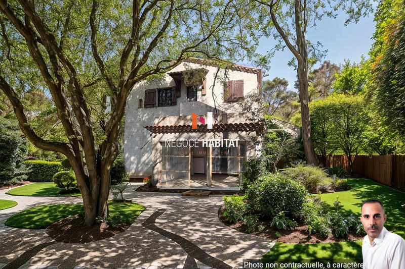 Villa - 180 m² - 7 pièces