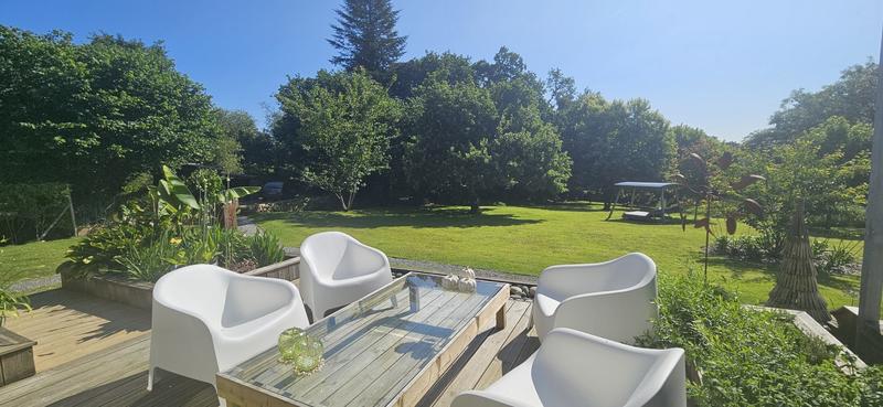 Maison - 220 m² - 5 pièces