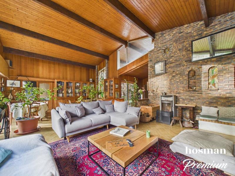 Maison - 235 m² - 6 pièces