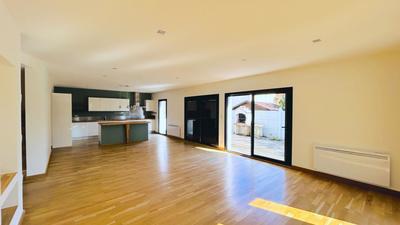 Maison - 155 m² - 6 pièces