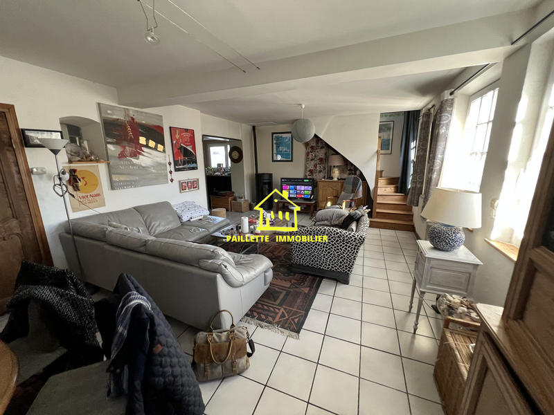 Maison - 174 m² - 6 pièces