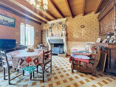 Maison - 80 m² - 4 pièces