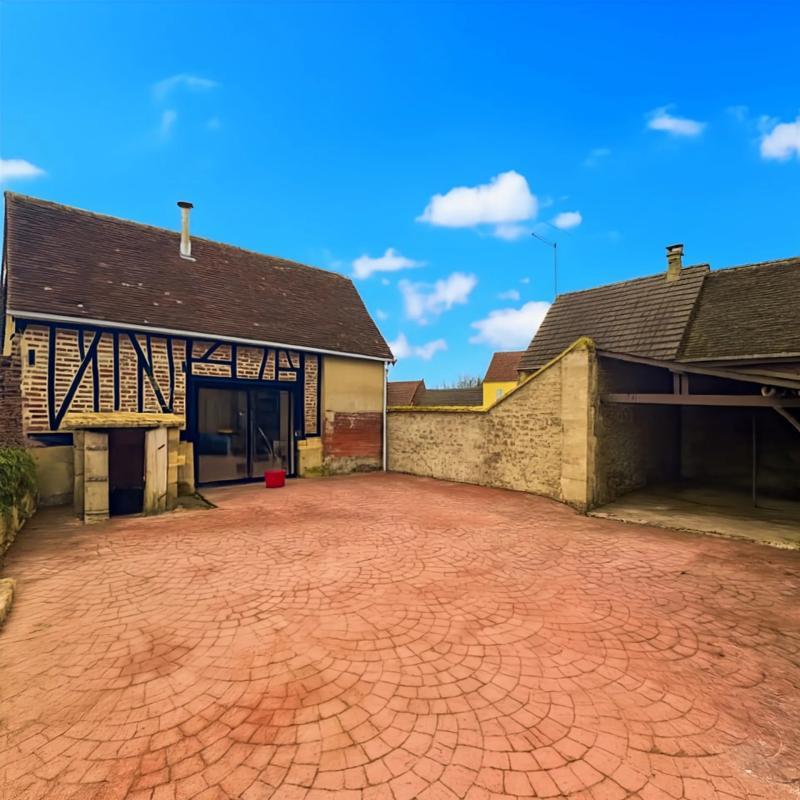 Maison - 220 m² - 6 pièces