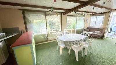 Maison - 197 m² - 6 pièces