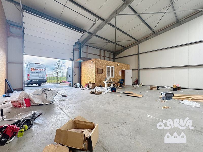 Entrepôt - 240 m²