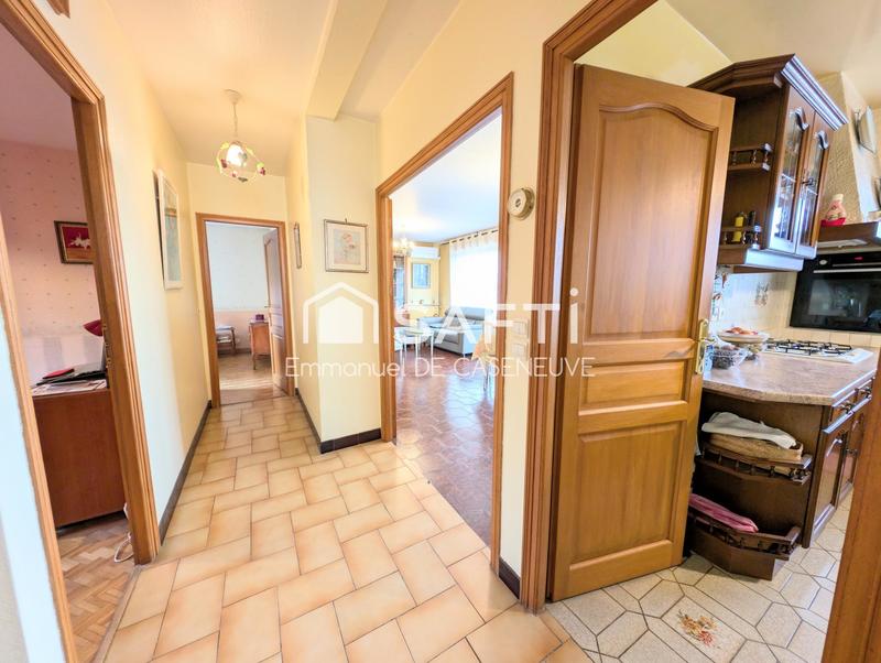 Appartement - 160 m² - 5 pièces