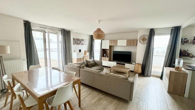 Appartement - 102 m² - 5 pièces