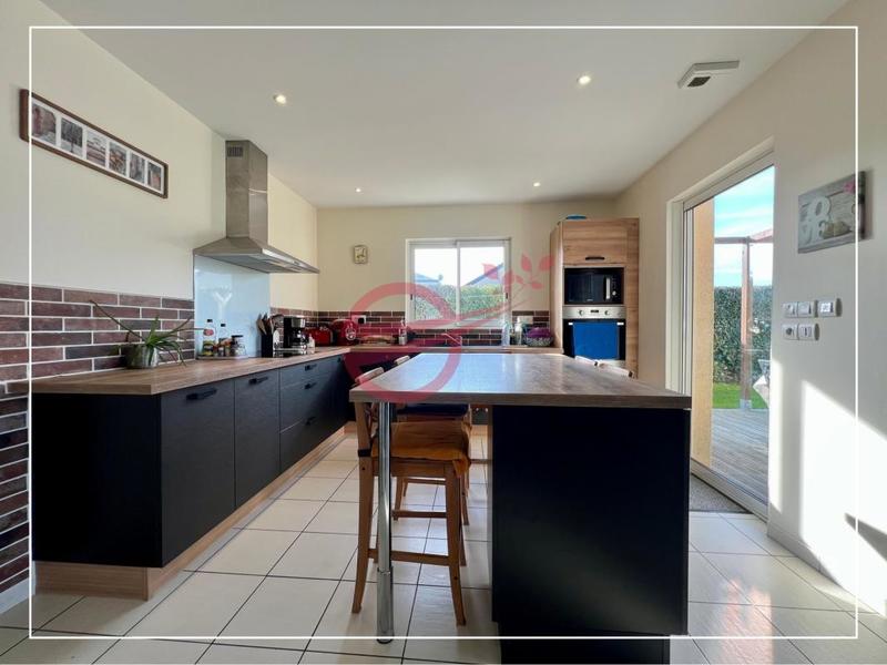 Maison - 115 m² - 6 pièces