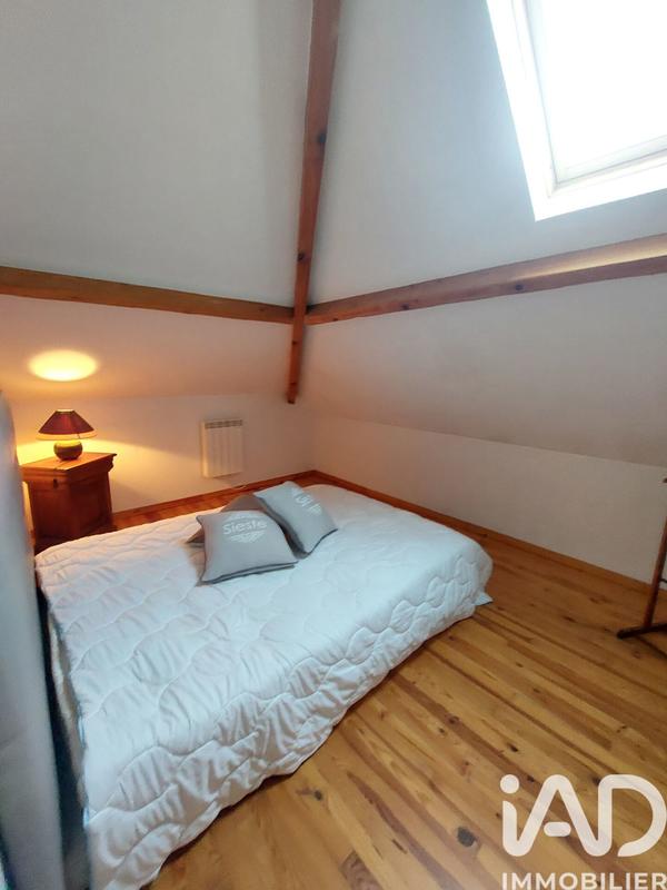 Maison - 228 m² - 7 pièces