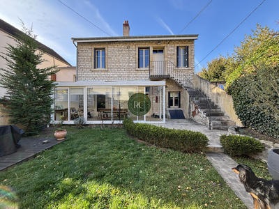 Maison - 103 m² - 4 pièces