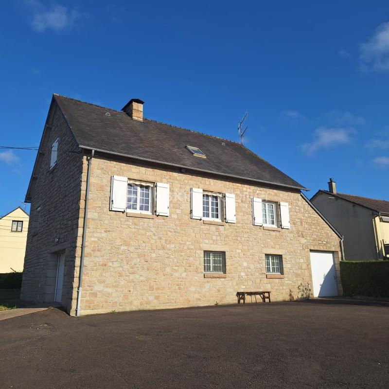 Maison traditionnelle - 140 m² - 6 pièces
