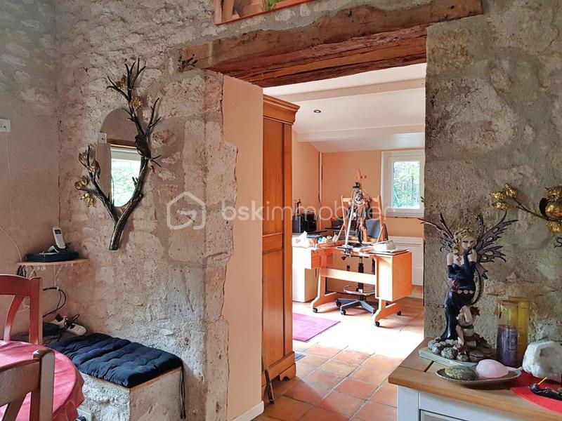 Maison en pierre - 77 m² - 5 pièces