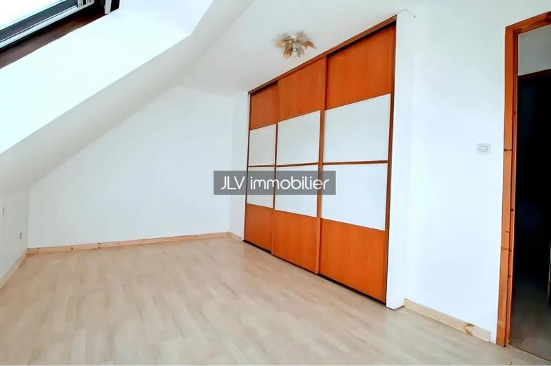 Maison - 90 m² - 6 pièces