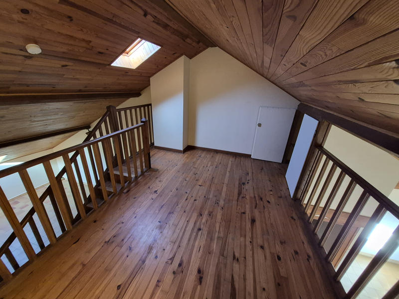 Immeuble - 85 m² - 3 pièces