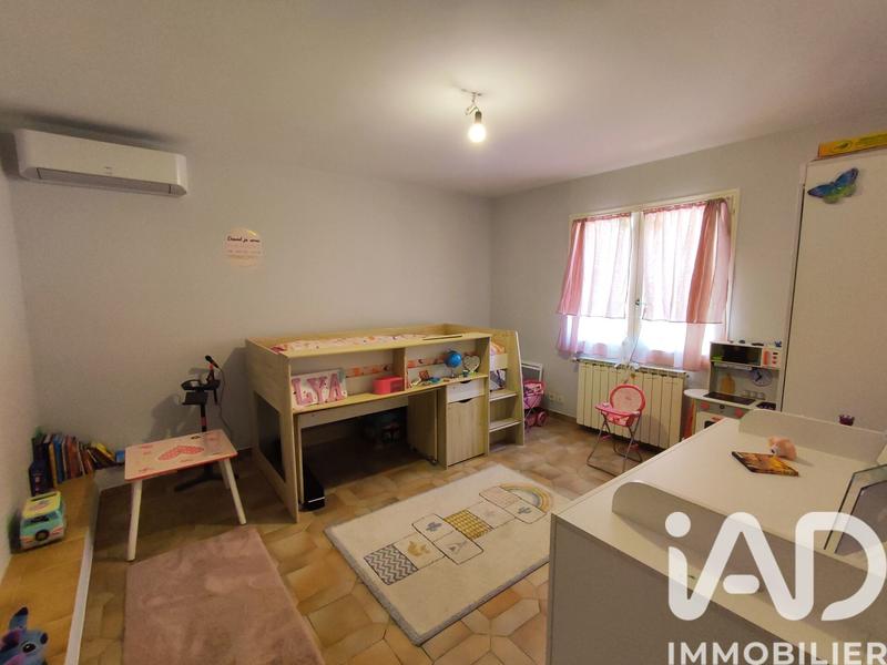 Maison - 265 m² - 9 pièces