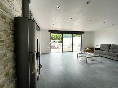 Maison - 262 m² - 7 pièces