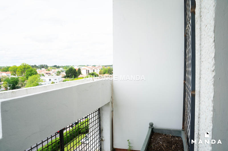 Chambre - 10 m² - 5 pièces