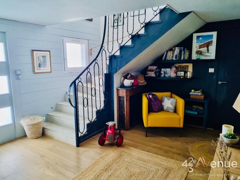 Maison - 152 m² - 6 pièces