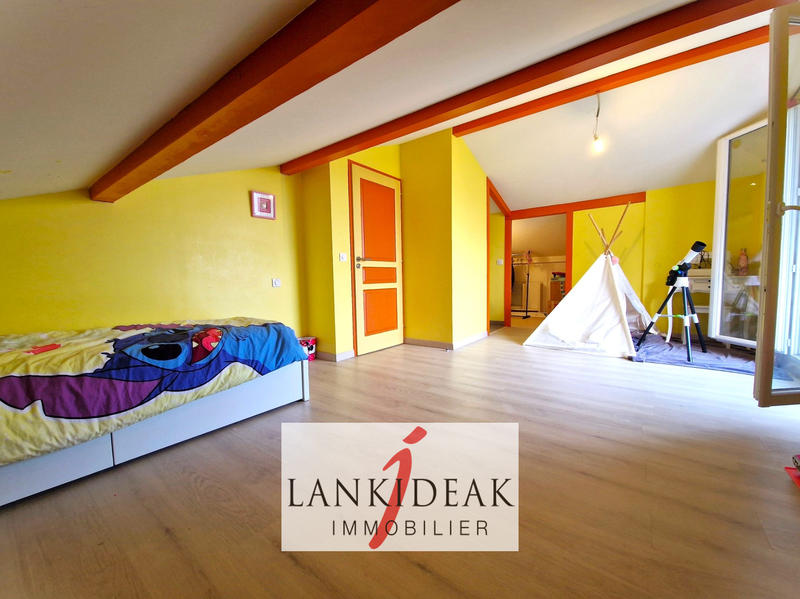 Maison - 164 m² - 5 pièces