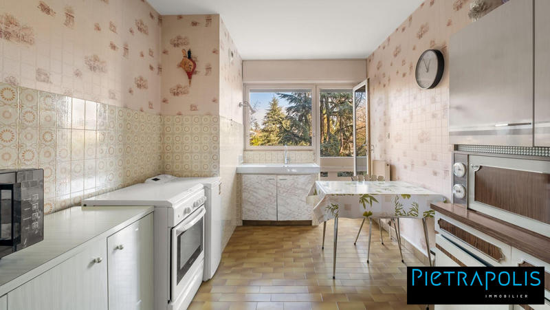 Appartement - 83 m² - 3 pièces